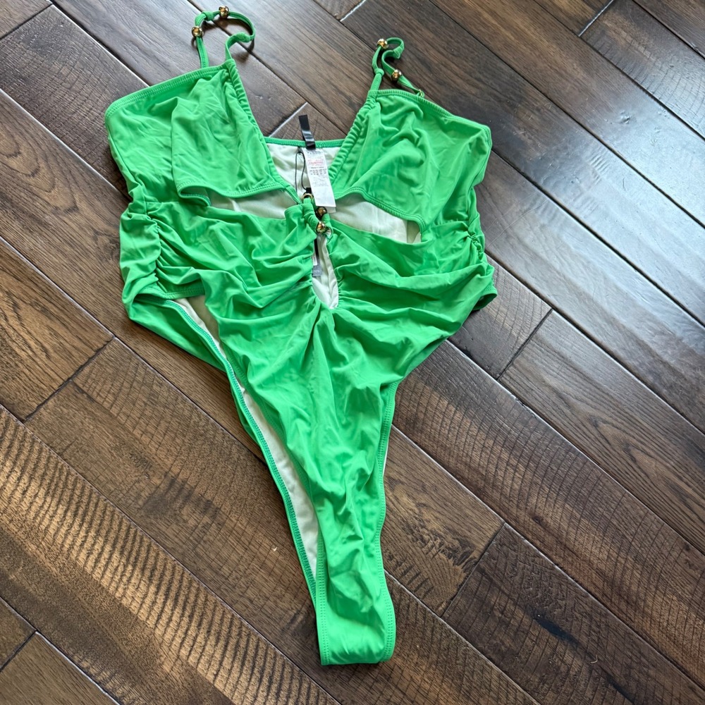 PrettyLittleThing NWT Plus Green Bead Detail‎ Ruched Cut Out Swimsuit Size 20